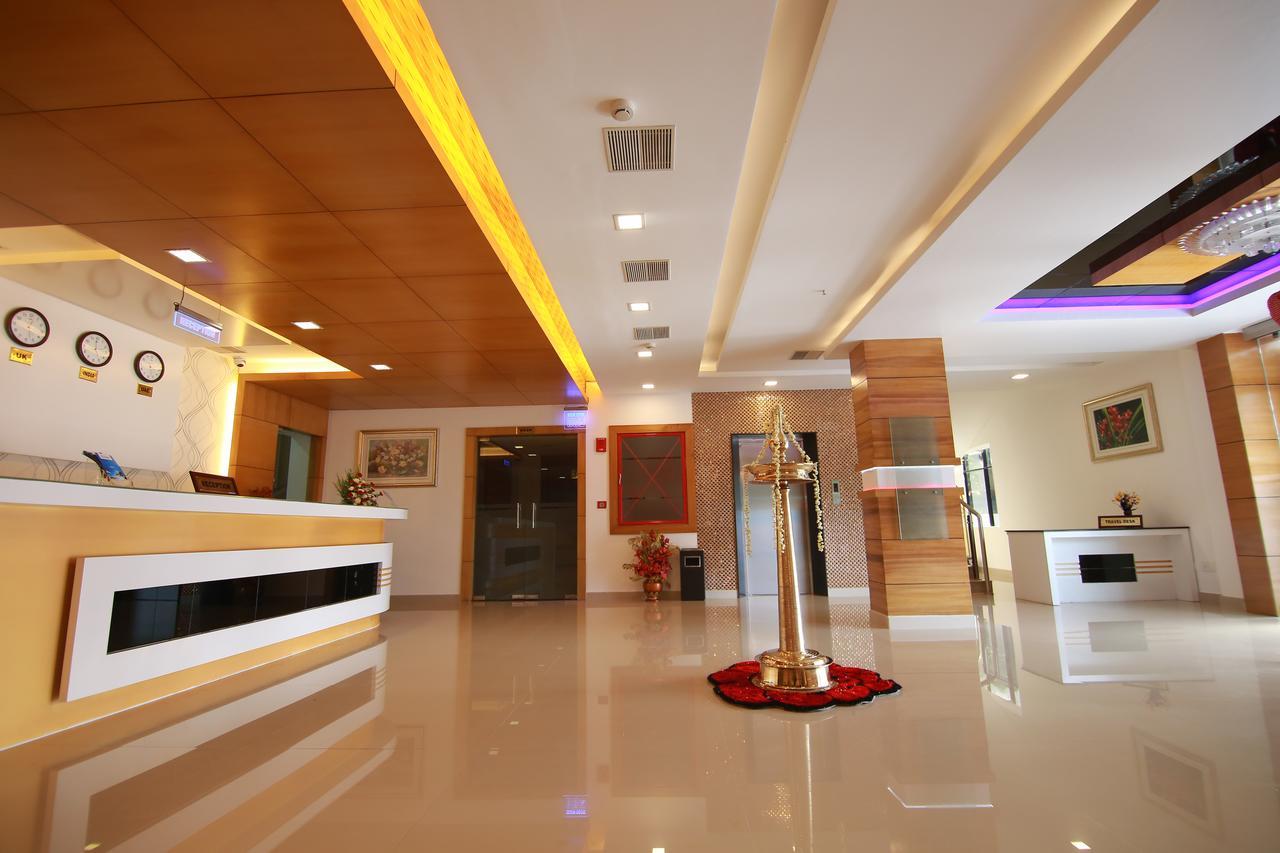 Rouba Residency Hotel Ponnāni Buitenkant foto