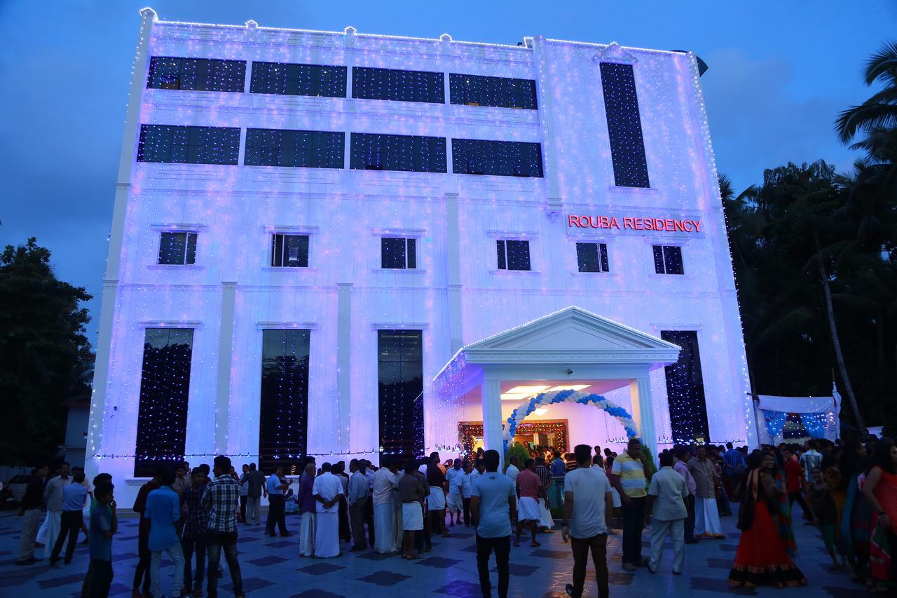 Rouba Residency Hotel Ponnāni Buitenkant foto