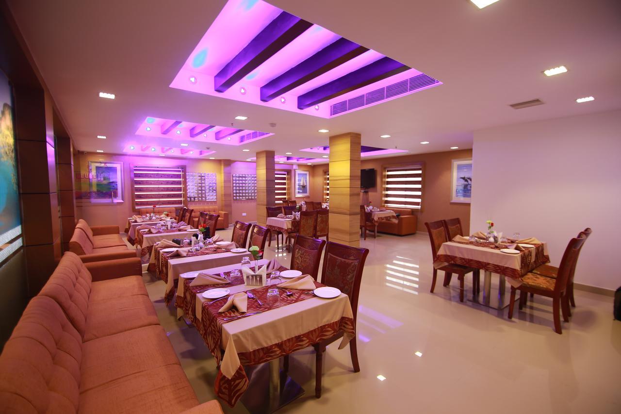 Rouba Residency Hotel Ponnāni Buitenkant foto