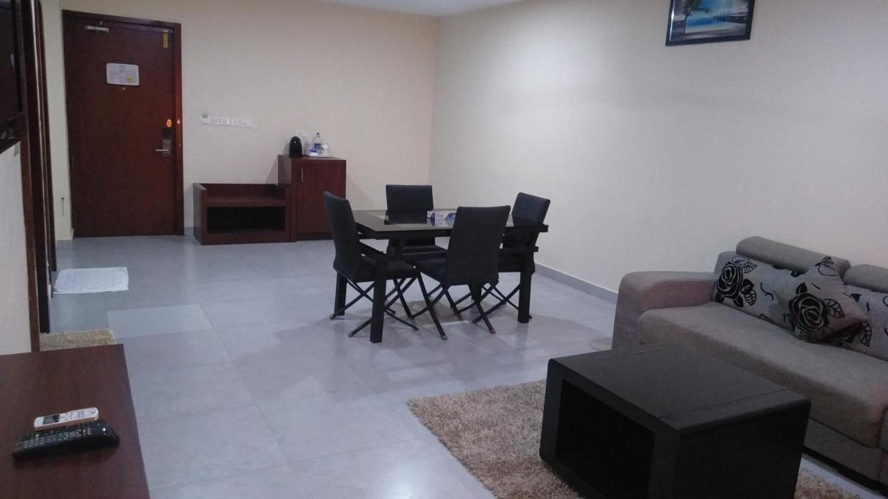 Rouba Residency Hotel Ponnāni Buitenkant foto