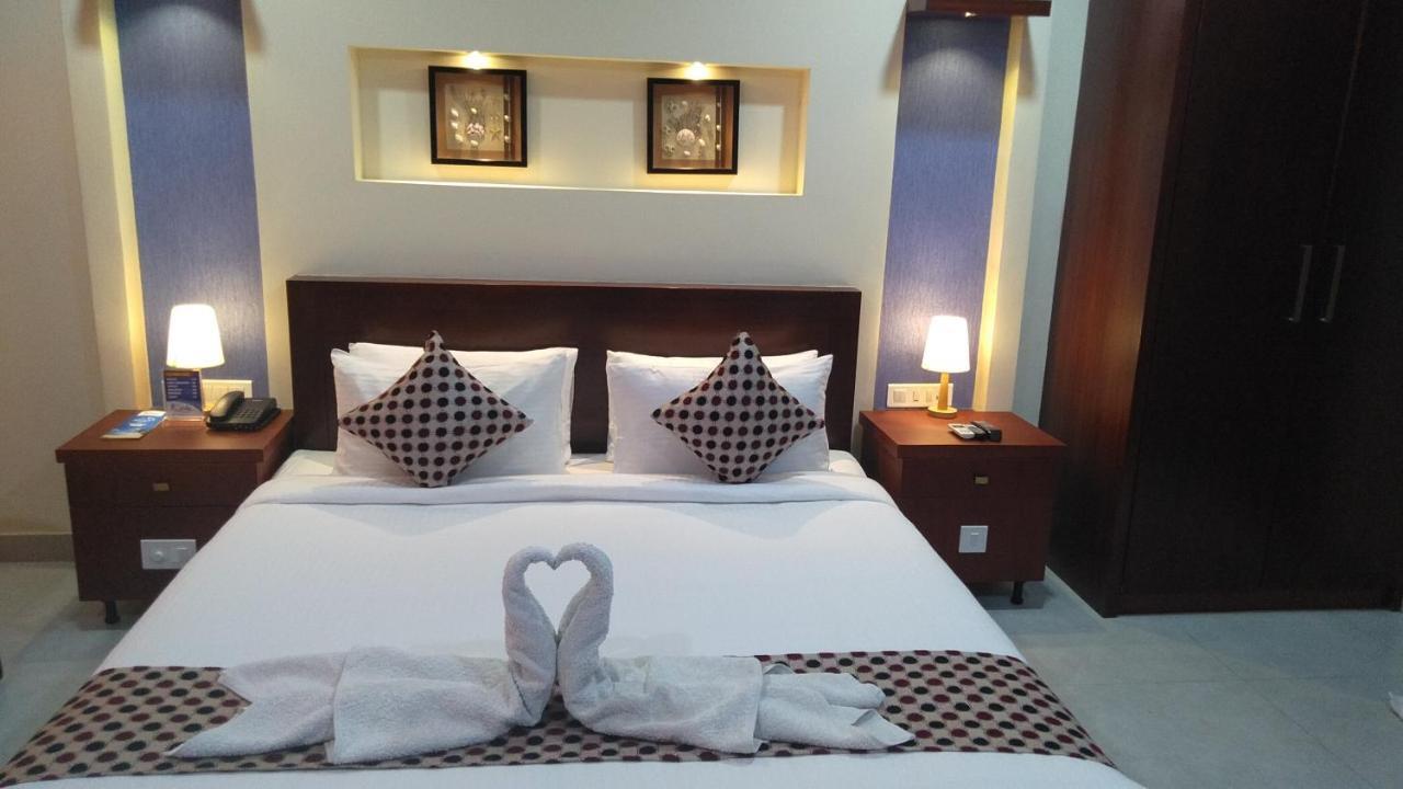 Rouba Residency Hotel Ponnāni Buitenkant foto