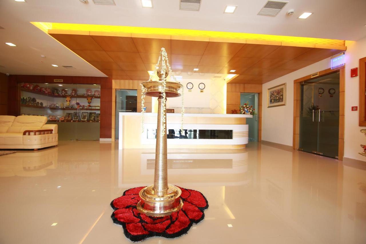 Rouba Residency Hotel Ponnāni Buitenkant foto